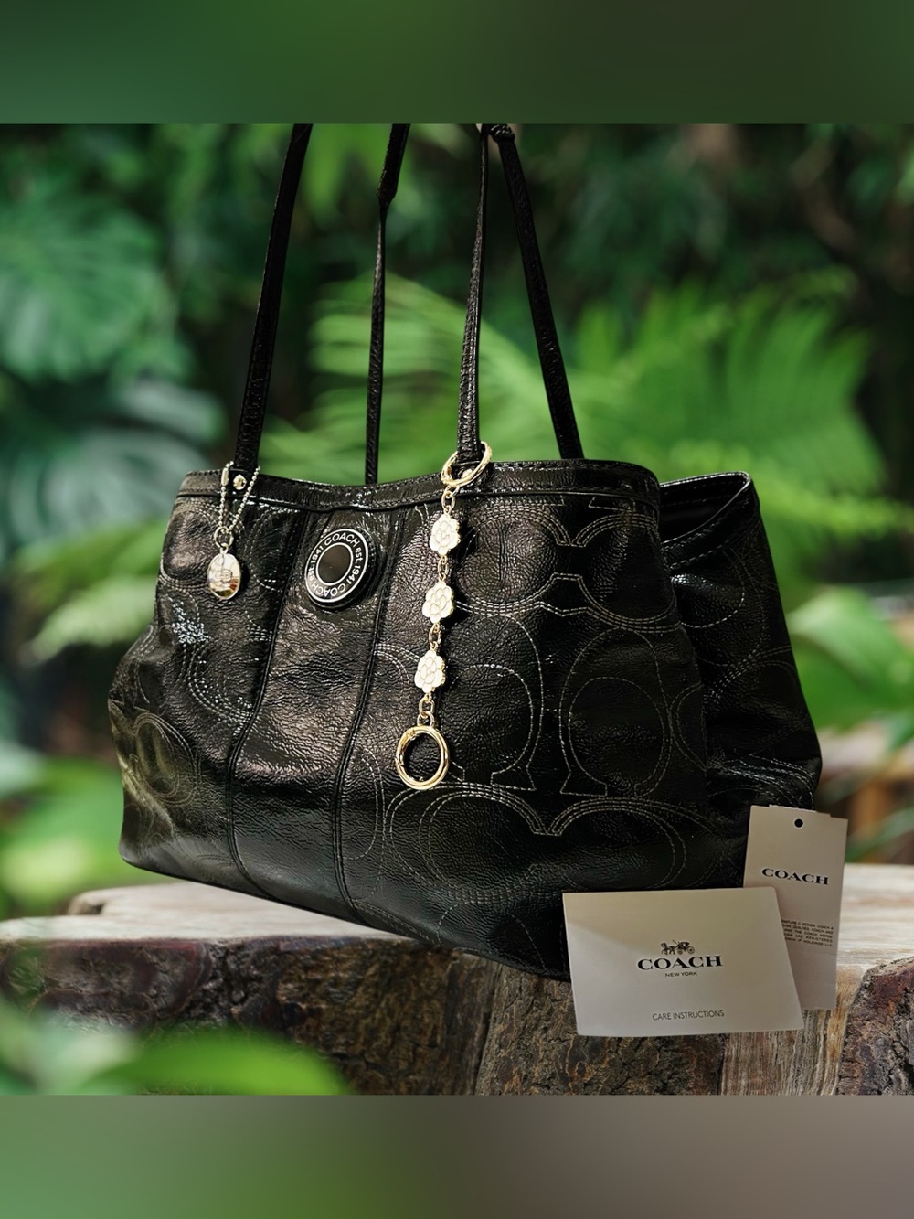 Vintage Coach kiss lock soho shoulder bag Black Leather with Signature Charm - Picture 10 of 17